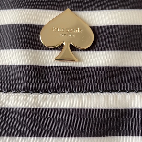 KATE SPADE BLACK/OFF WHITE CROSSBODY - Picture 2 of 4